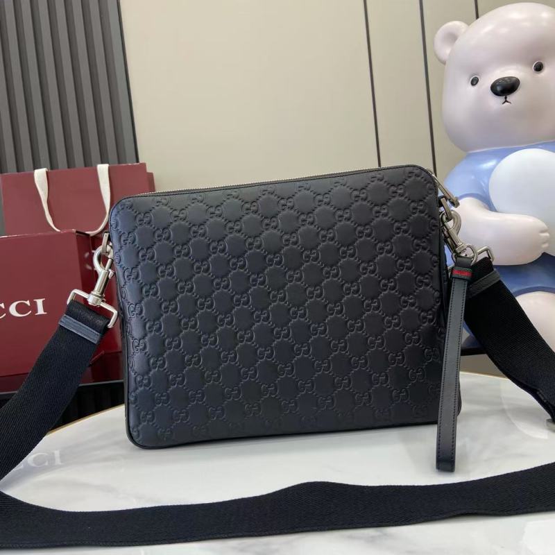 Сумка кросс-боди Gucci с монограммой