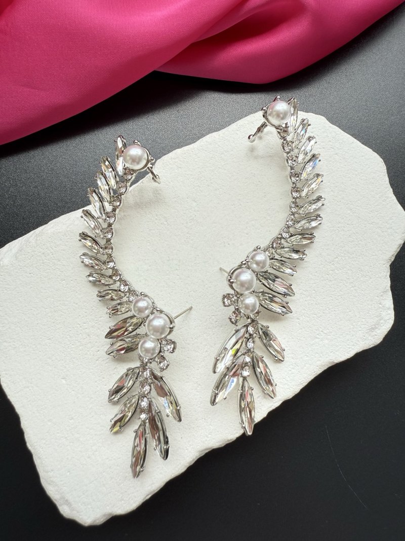 Серьги Schiaparelli с жемчугом и кристаллами
