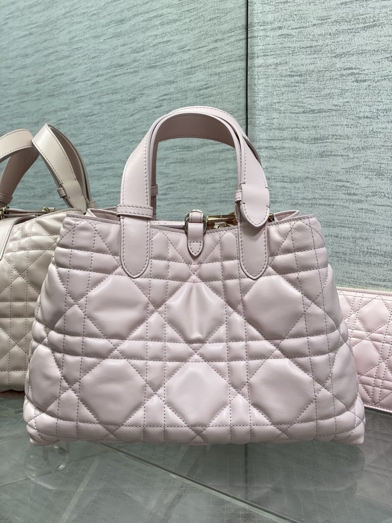 Сумка Dior Lady Dior розовая