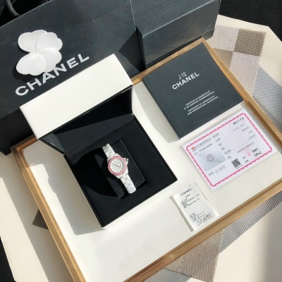 Часы Chanel