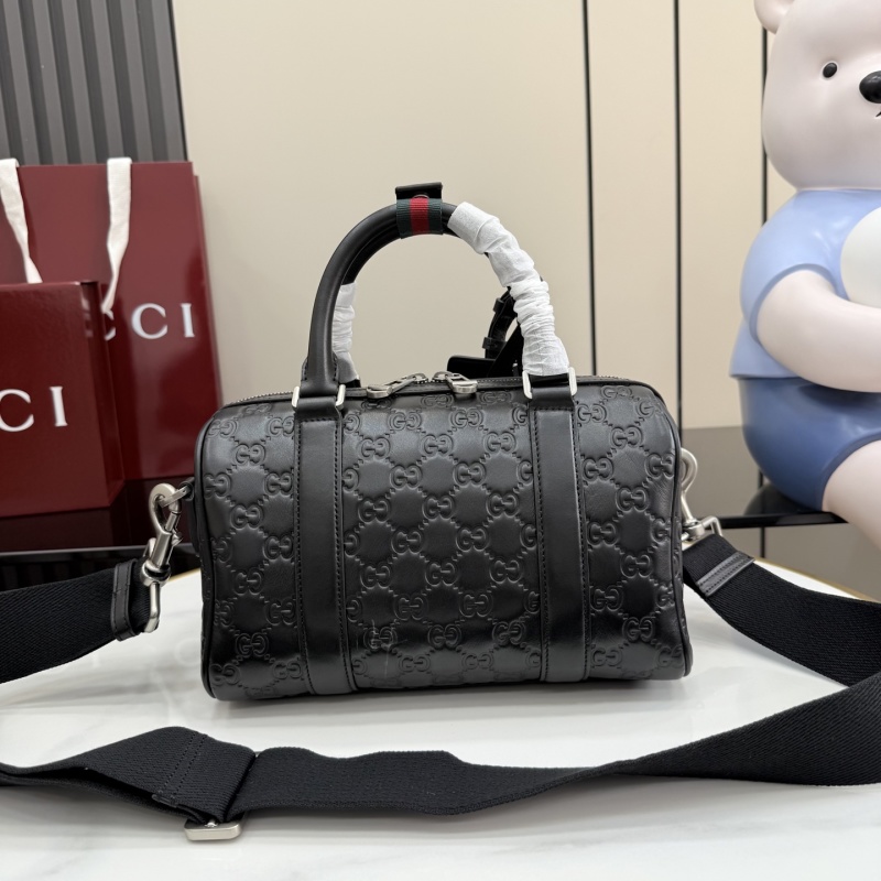 Сумка Gucci с монограммой и ремнем