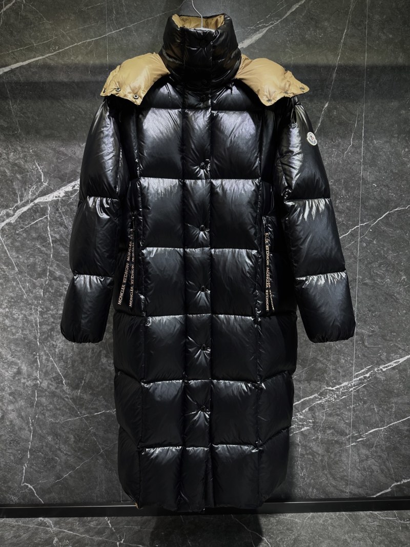 Пуховик Moncler