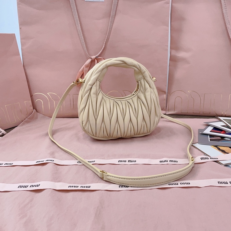 Мини-сумка Miu Miu MiuWander