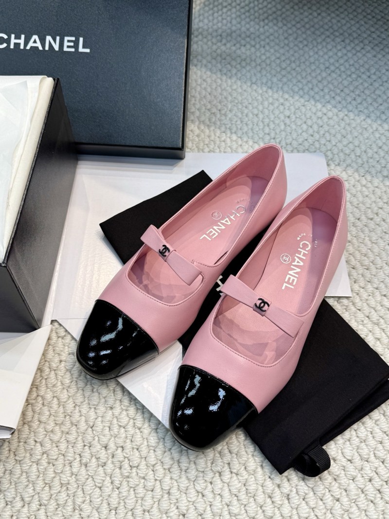 Женские туфли с бантом и цветным мыском Chanel