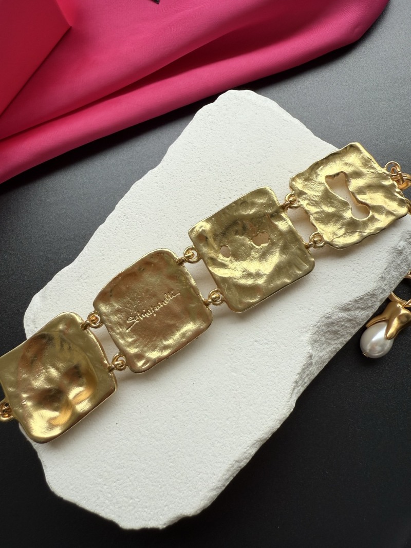 Браслет Schiaparelli