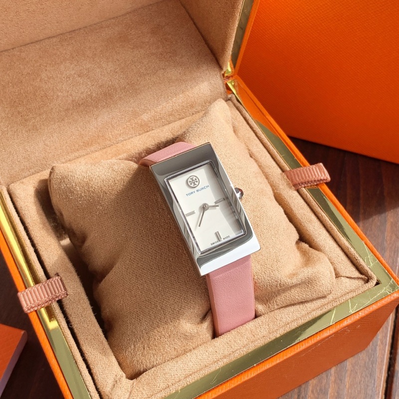 Часы Tory Burch