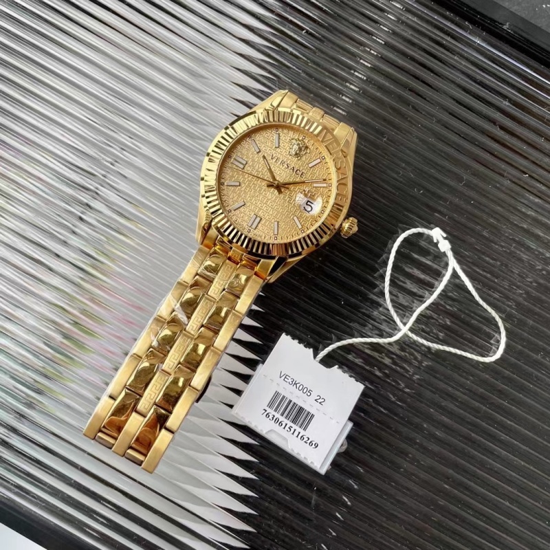 Часы Versace