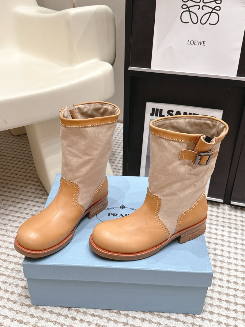 Короткие ботинки с кожаной вставкой Prada