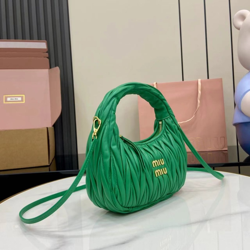 Сумка Miu Miu зеленая с ручкой