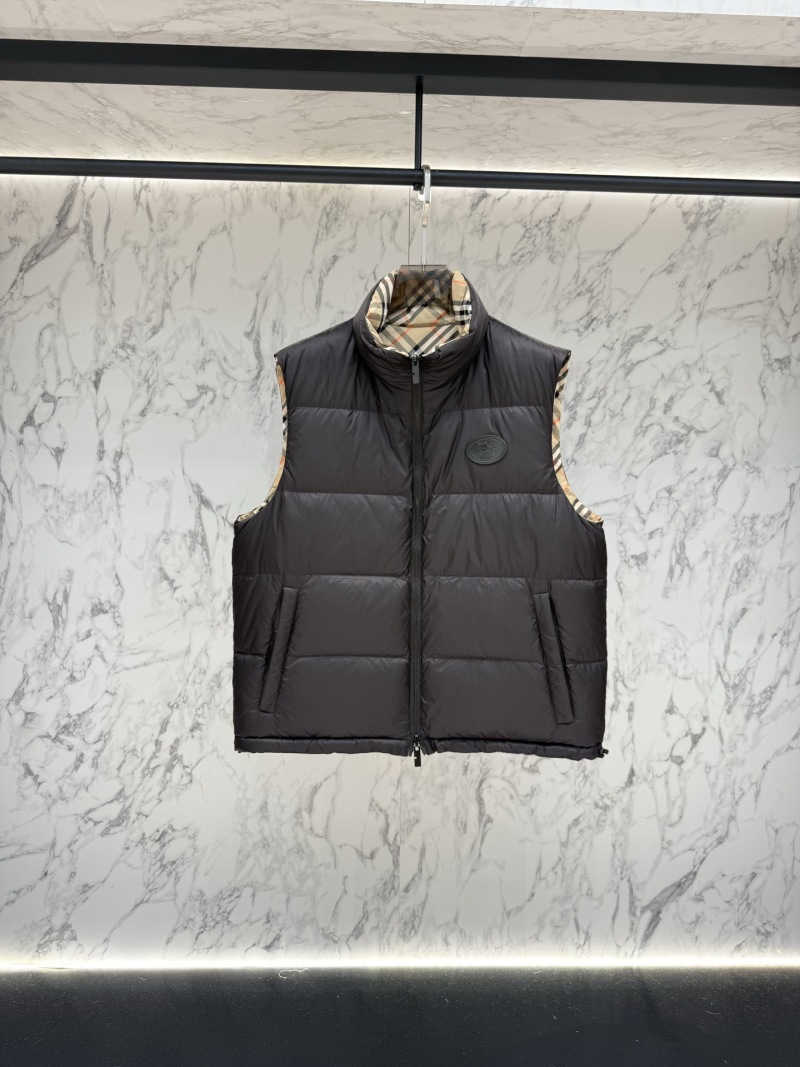 Жилеты Burberry