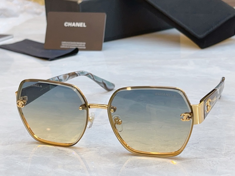 Солнцезащитные очки Chanel