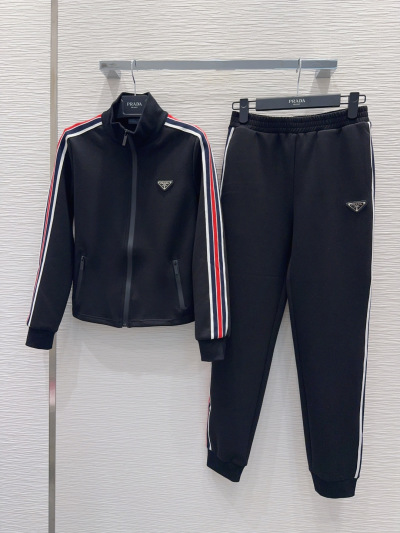 Спортивный костюм Prada