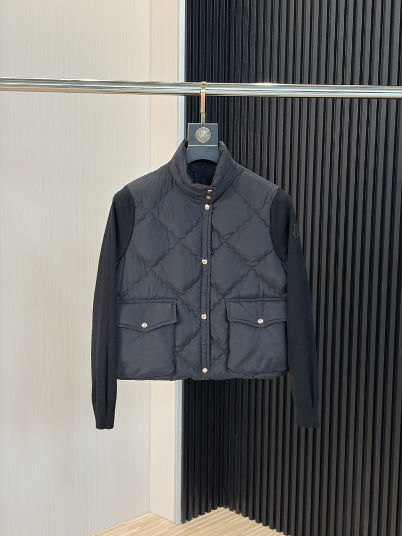 Пуховик Moncler