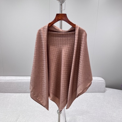 Шарф Louis Vuitton Evermore, цвет капучино, размер 120x120 см