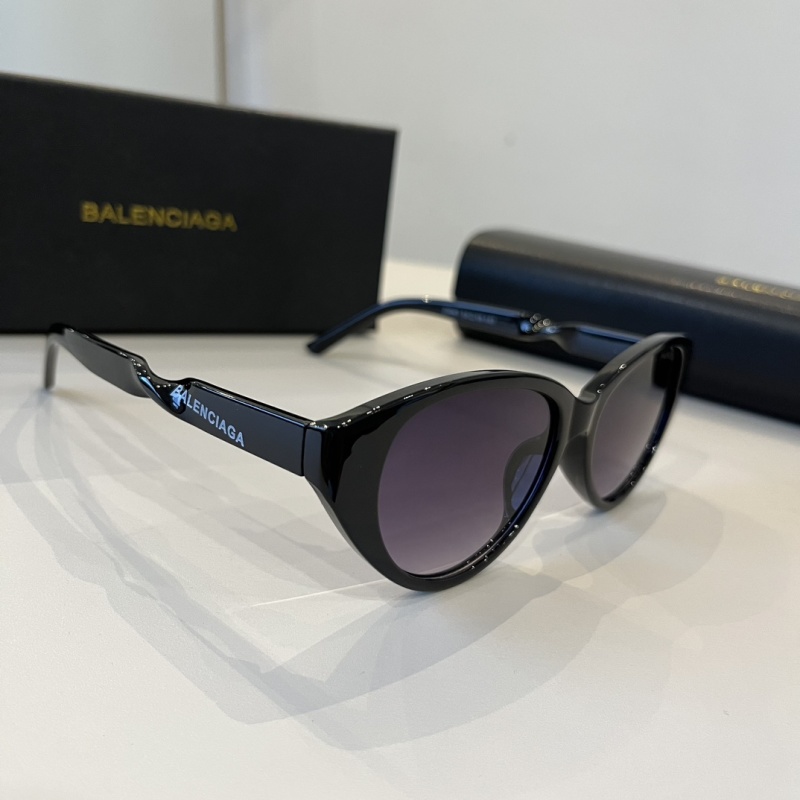 Черные солнцезащитные очки Balenciaga