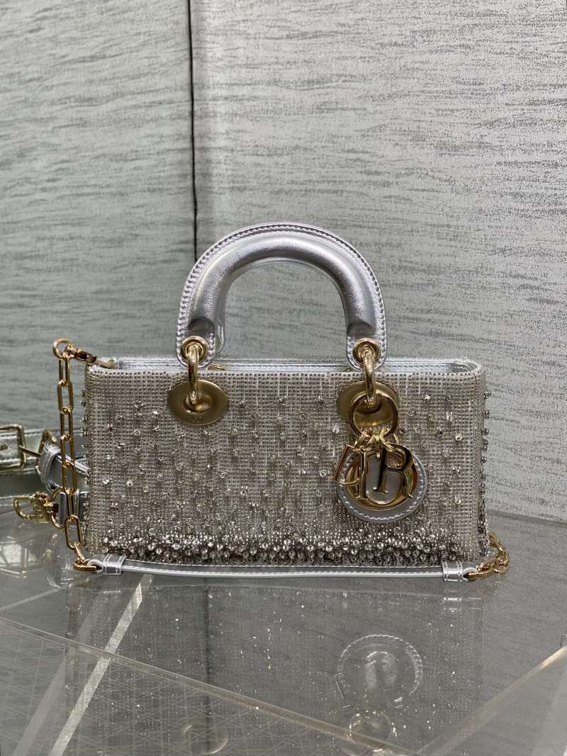 Сумка Dior Lady Dior серебристая с кристаллами