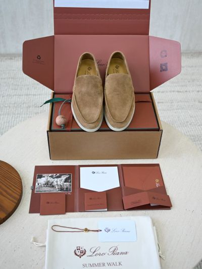 Слипоны Loro Piana Summer Walk замшевые бежевые