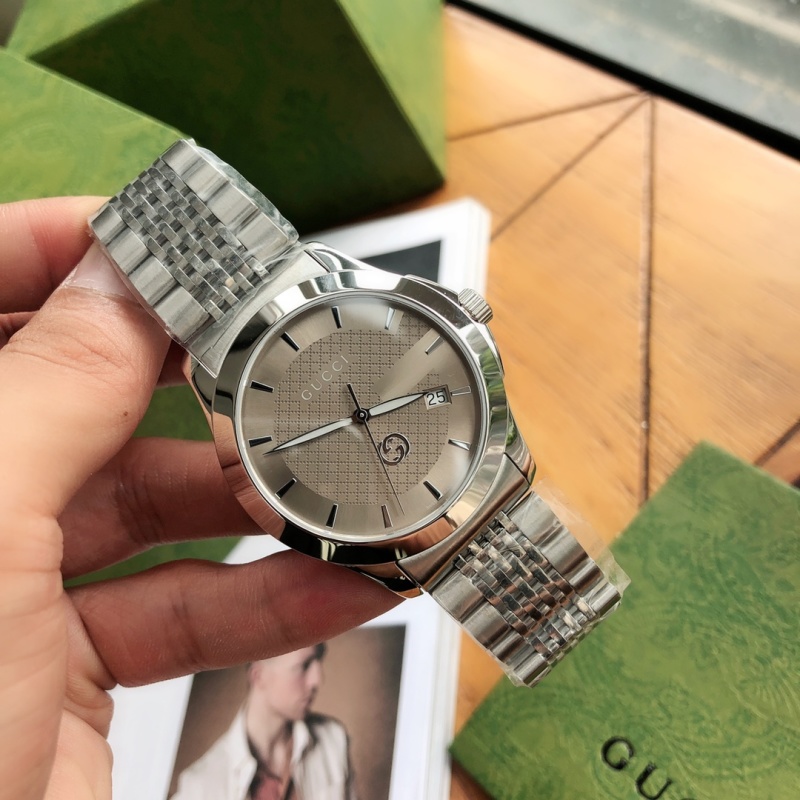 Часы Gucci