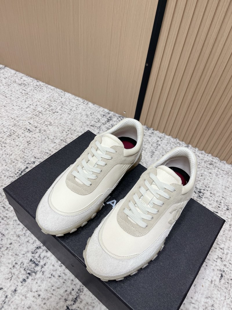 Женские кроссовки Chanel