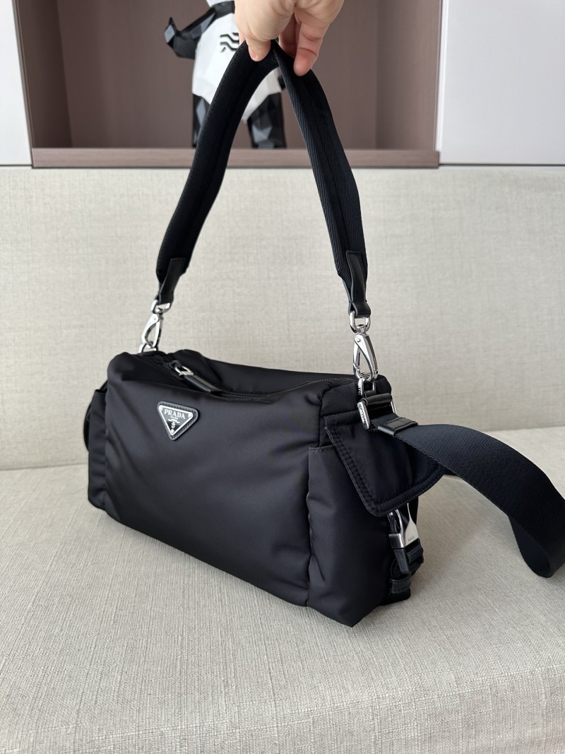 Сумка Prada Explore Re-Nylon