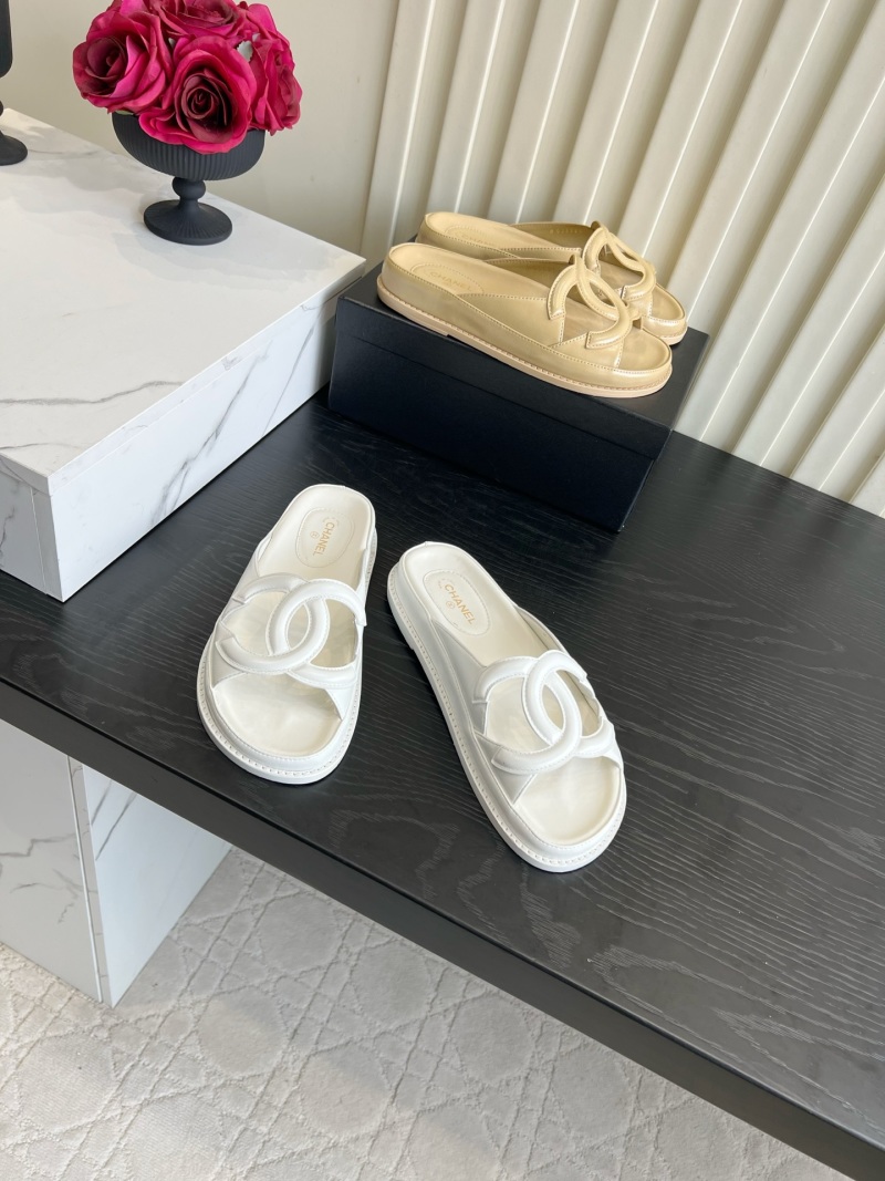 Шлёпанцы Chanel