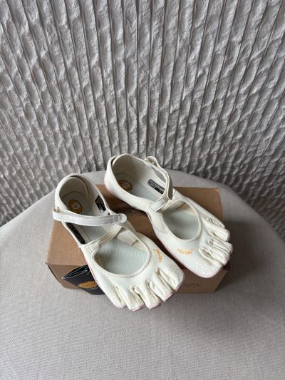 Женские балетки Vibram FiveFingers