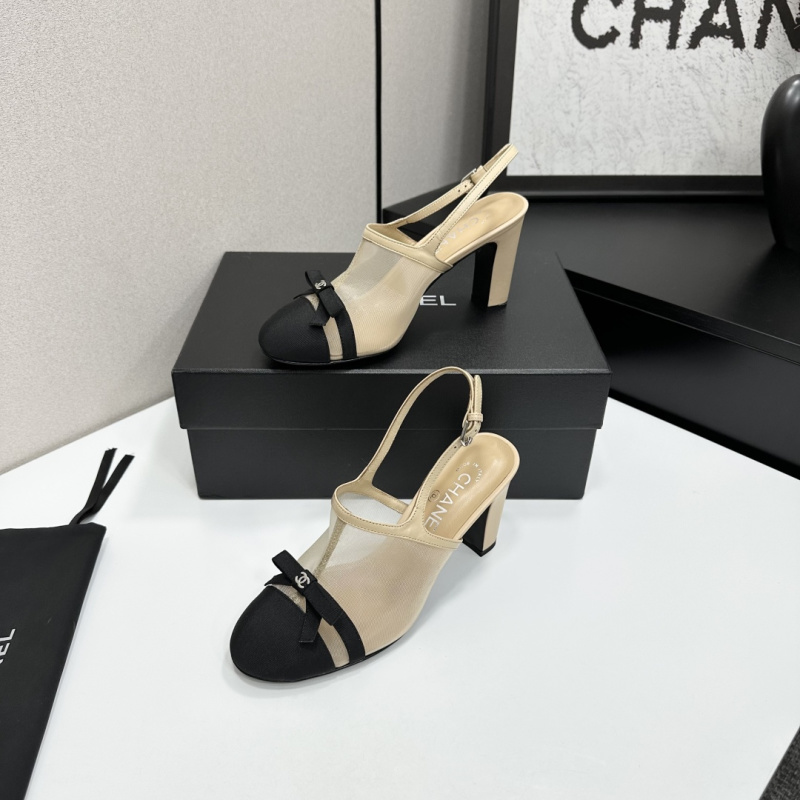 Женские босоножки на каблуке с принтом Chanel