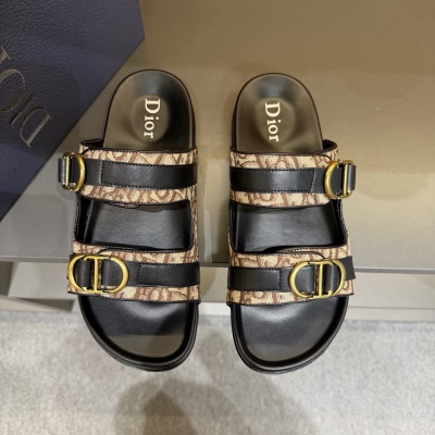 Сандалии мужские Dior с принтом и пряжками
