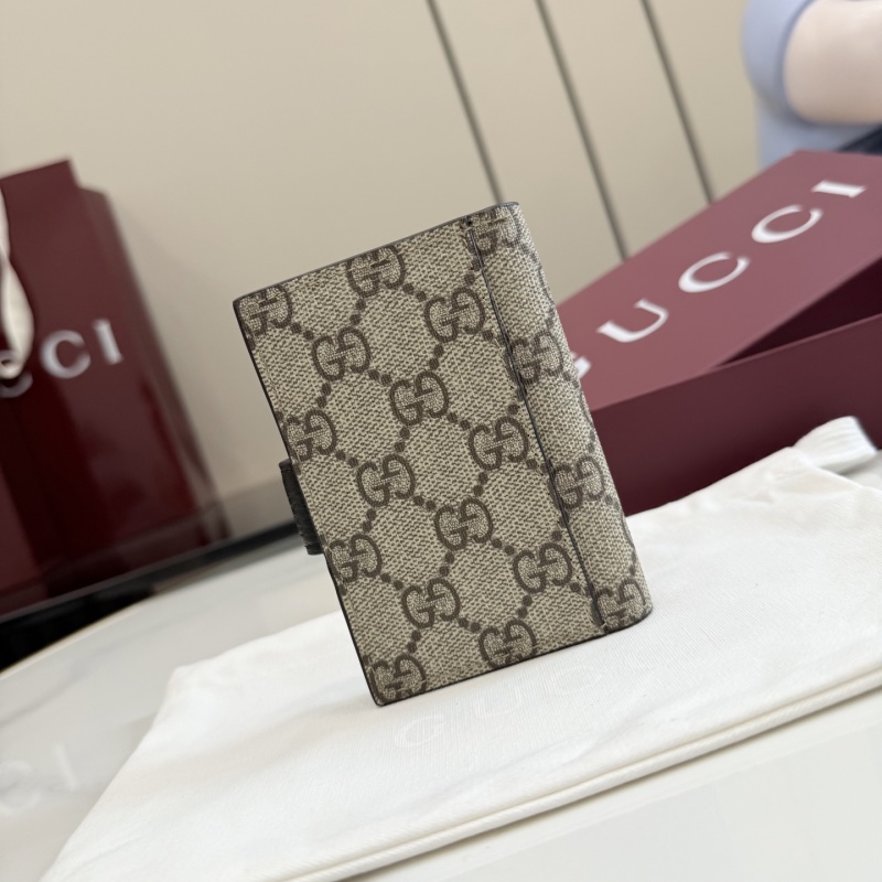Портмоне Gucci с монограммой и замком