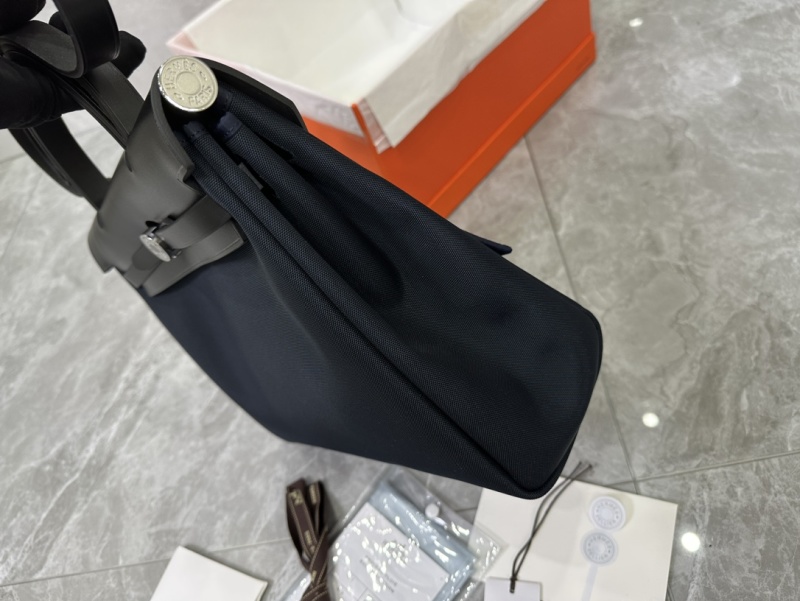 Сумка Herbag 31см, двухцветная, с кожаными деталями Hermès