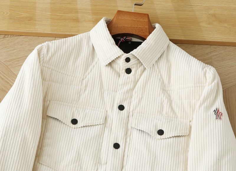 Пуховик Moncler
