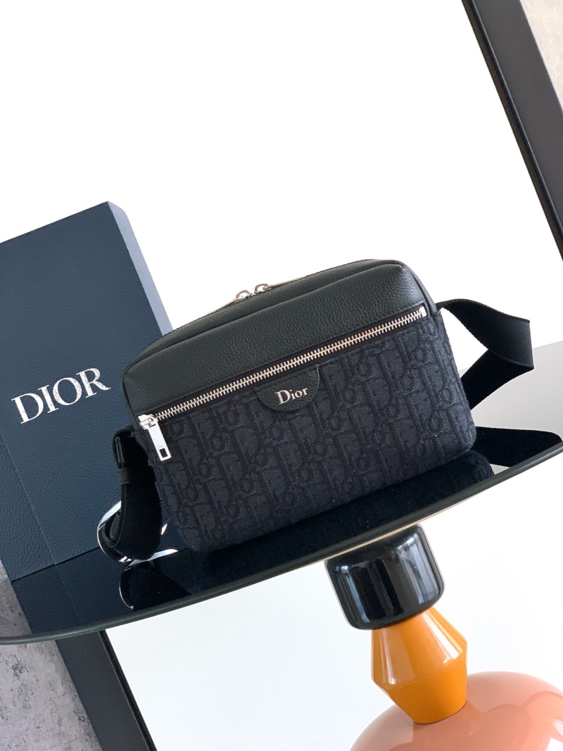 Черная сумка-кроссбоди Dior