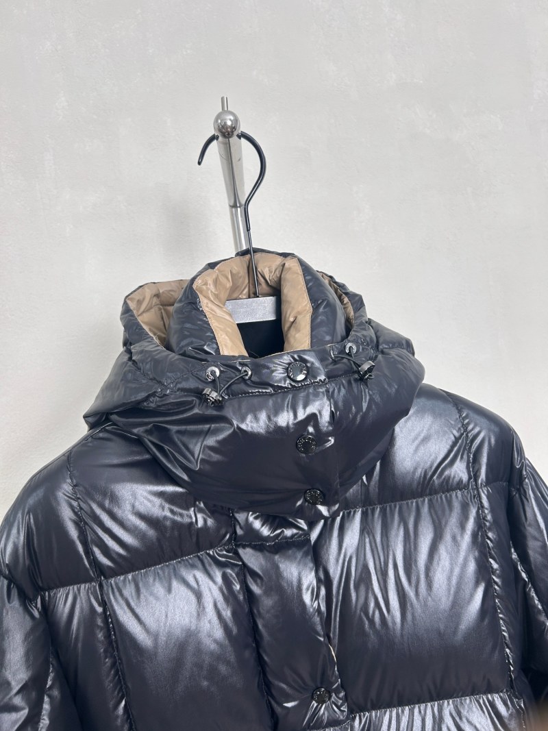 Пуховик Moncler