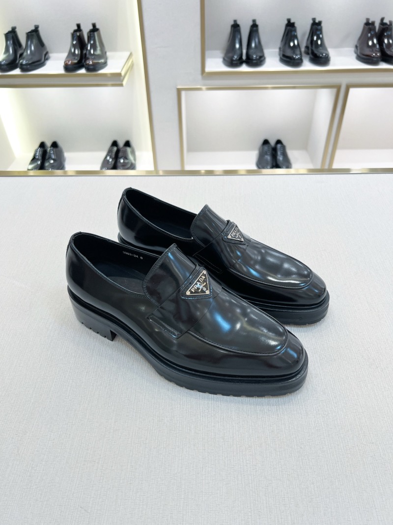 Мужские классические кожаные туфли Prada