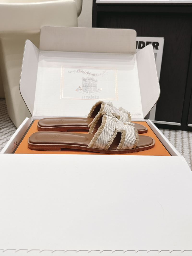 Шлёпанцы Hermès
