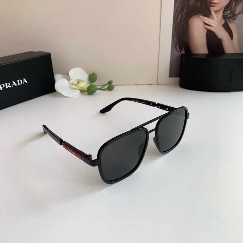 Солнцезащитные очки Prada квадратные