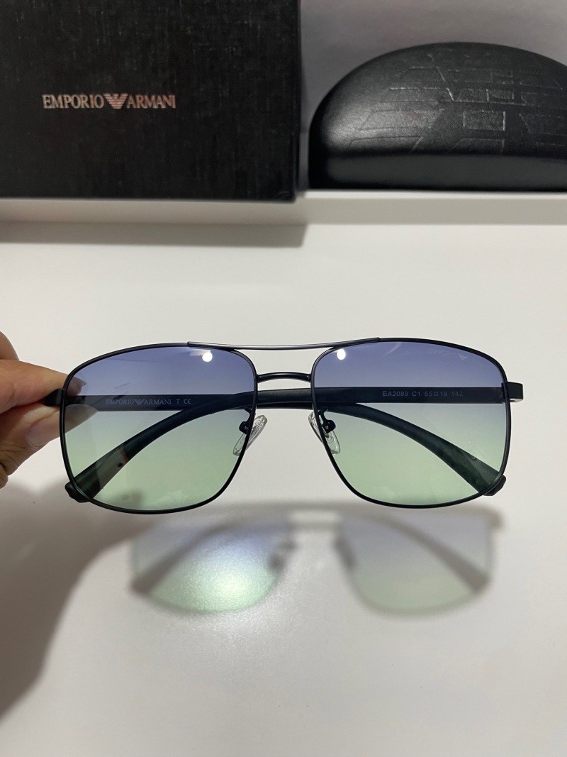 Солнцезащитные очки Emporio Armani