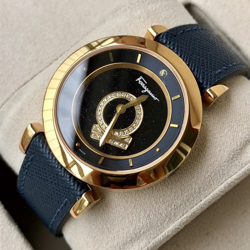 Часы Ferragamo