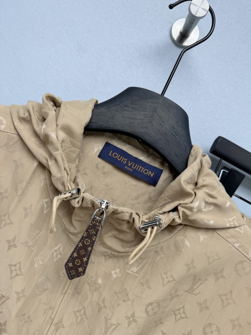Спортивный костюм Louis Vuitton с монограммой