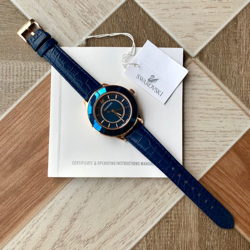 Часы Swarovski