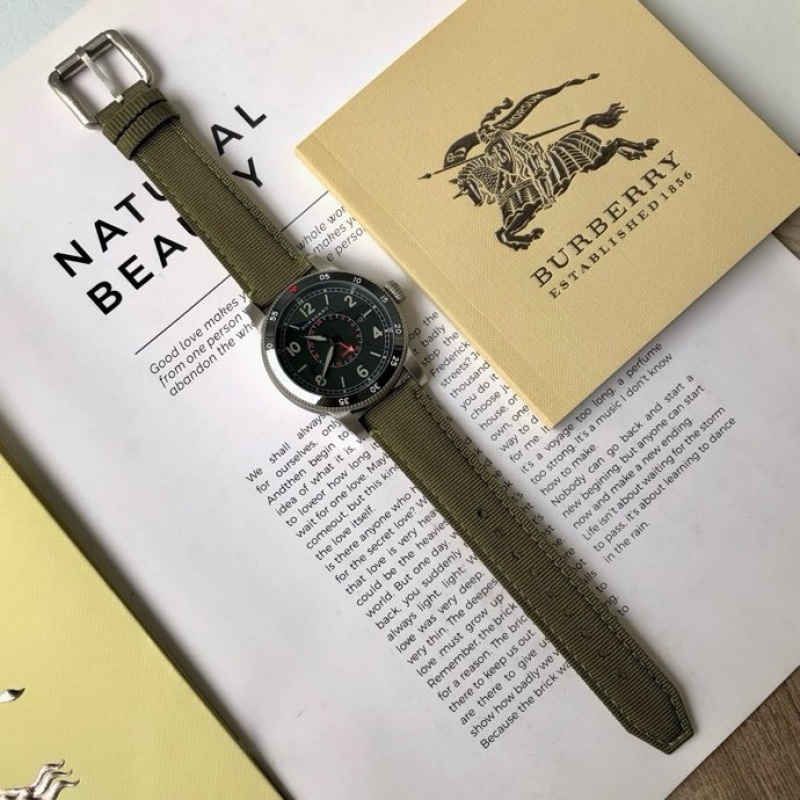 Часы Burberry