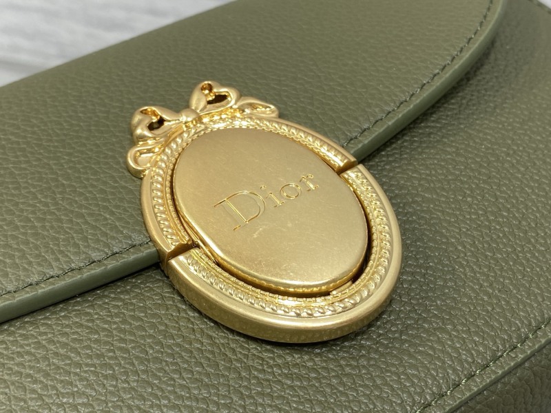 Сумка-кроссбоди Dior зеленого цвета