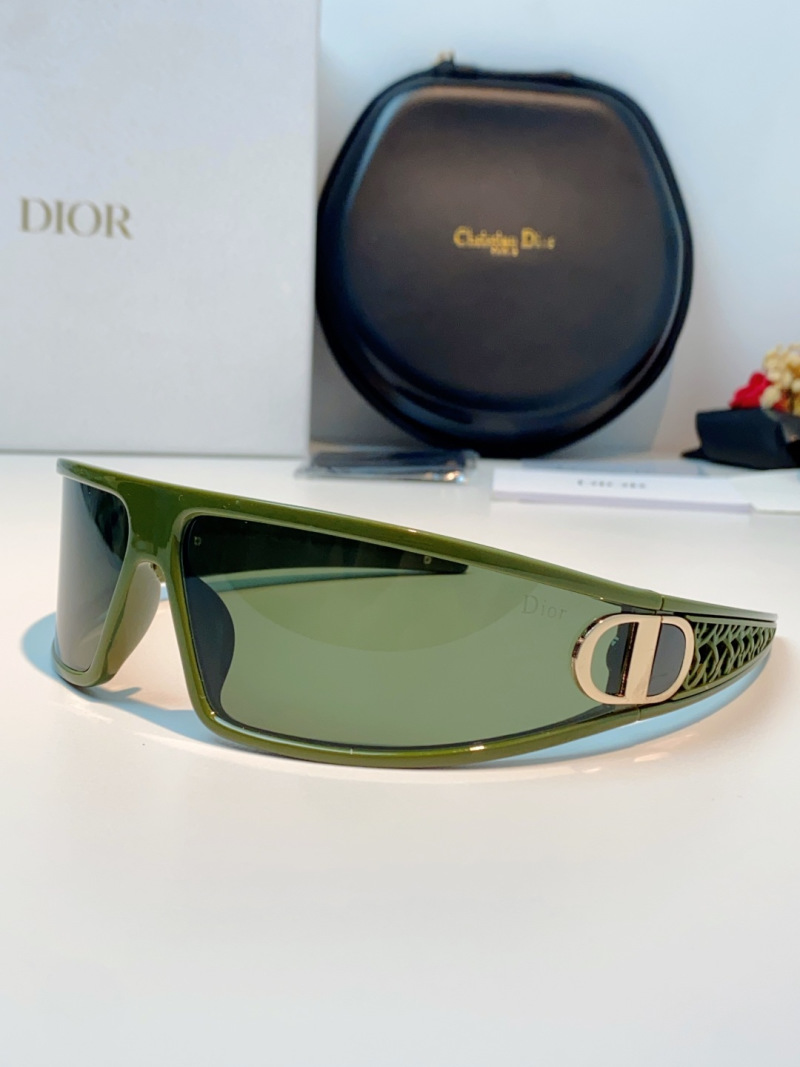 Солнцезащитные очки Dior в стиле авиатор