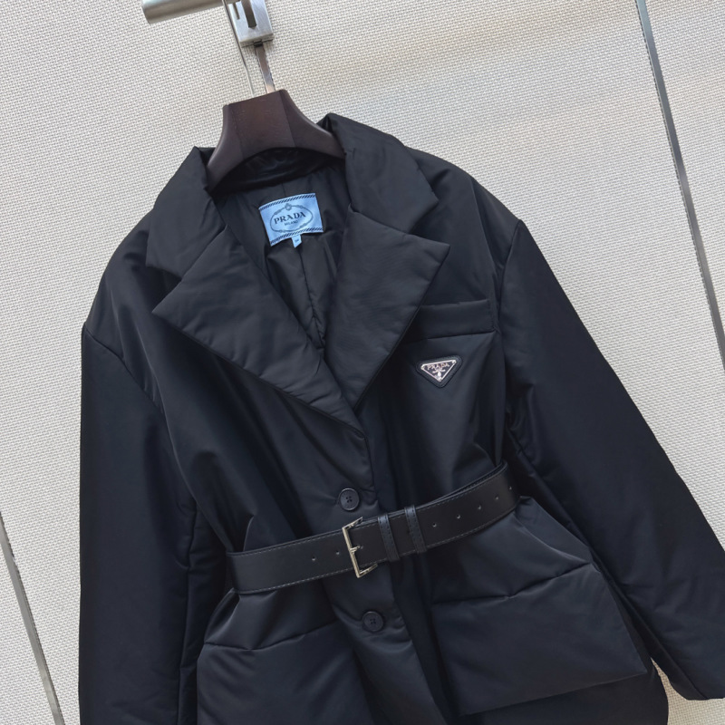Пуховик Prada