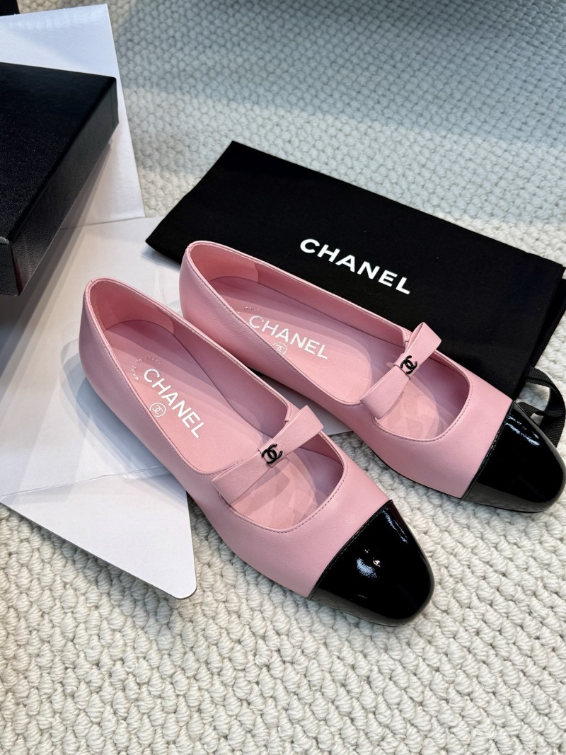 Женские туфли с бантом и цветным мыском Chanel