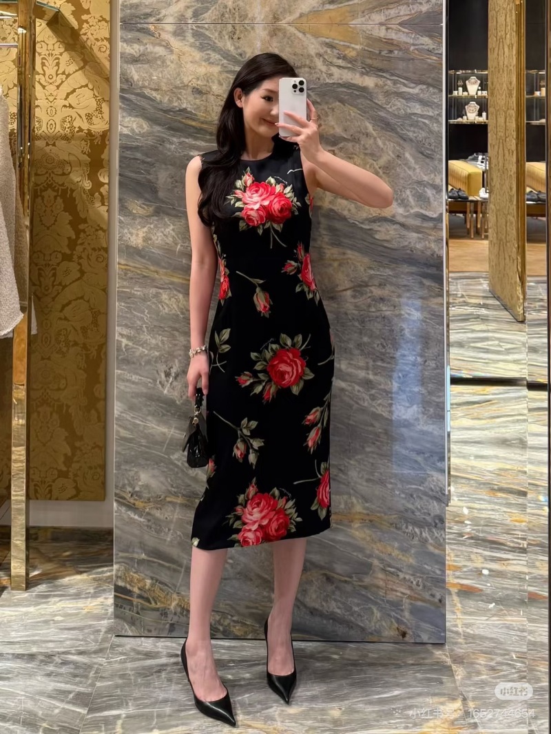 Повседневное платье с принтом роз Dolce & Gabbana