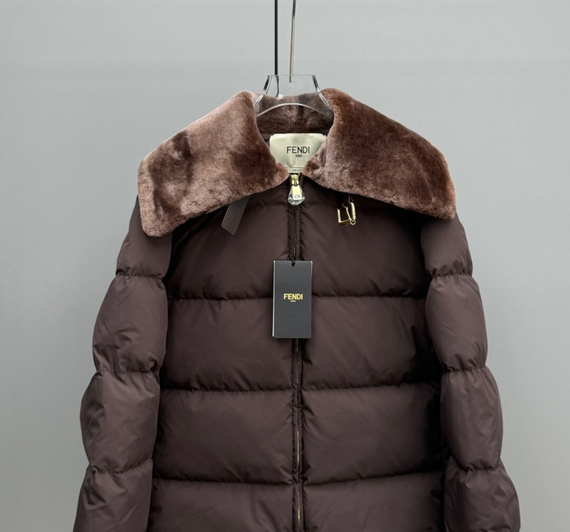 Пуховик Fendi