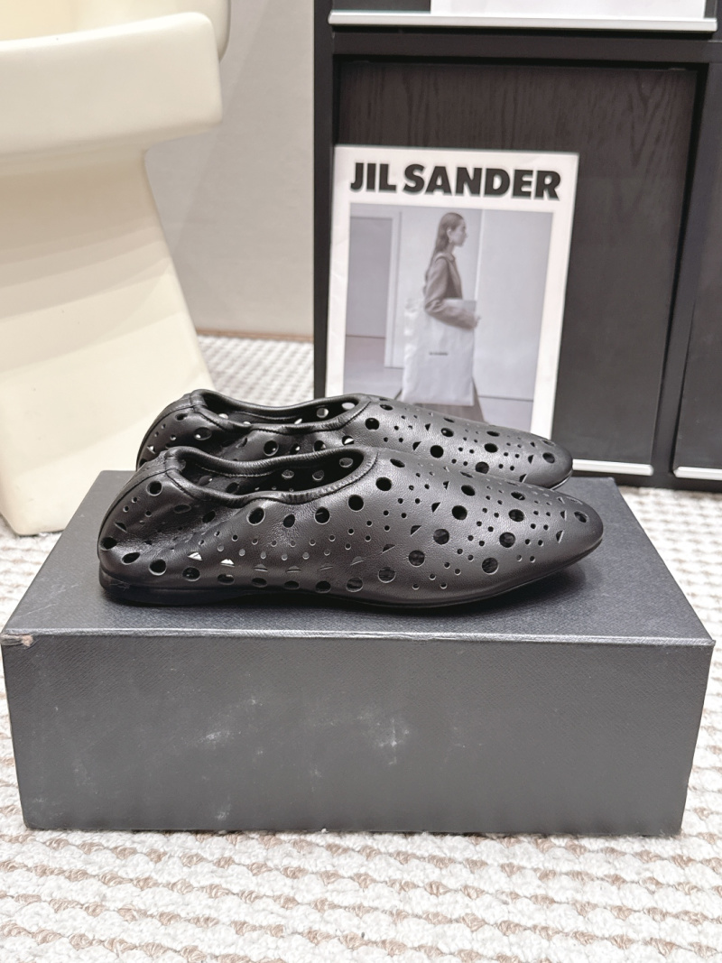 Слипоны Alaïa