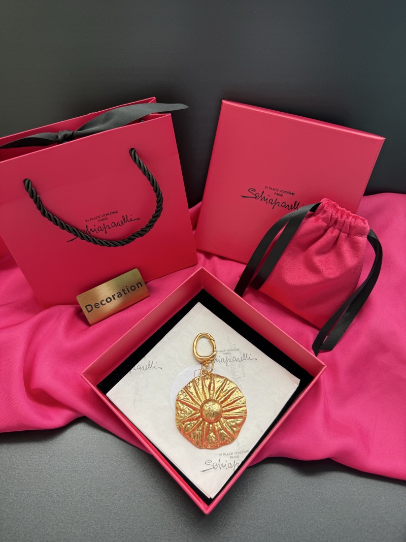 Подвеска Schiaparelli