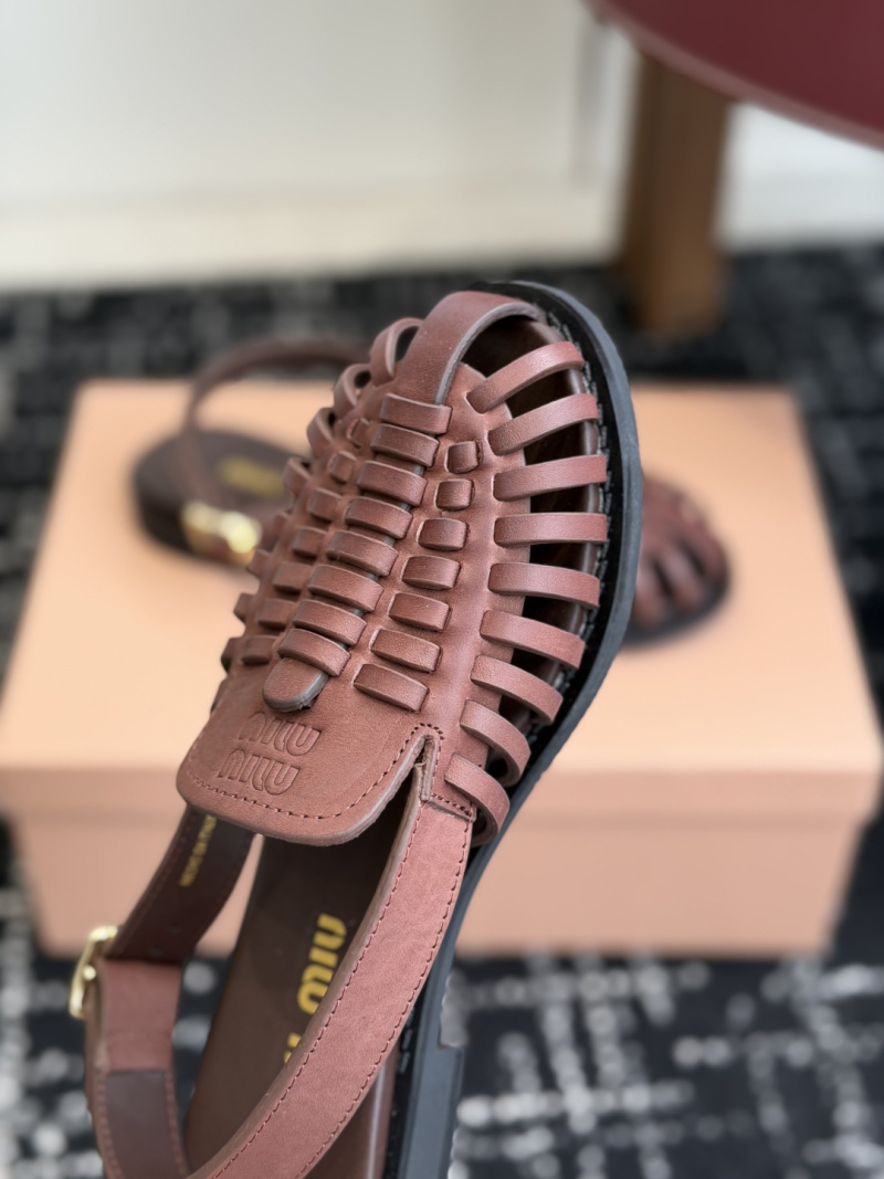 Босоножки Miu Miu плетеные коричневые